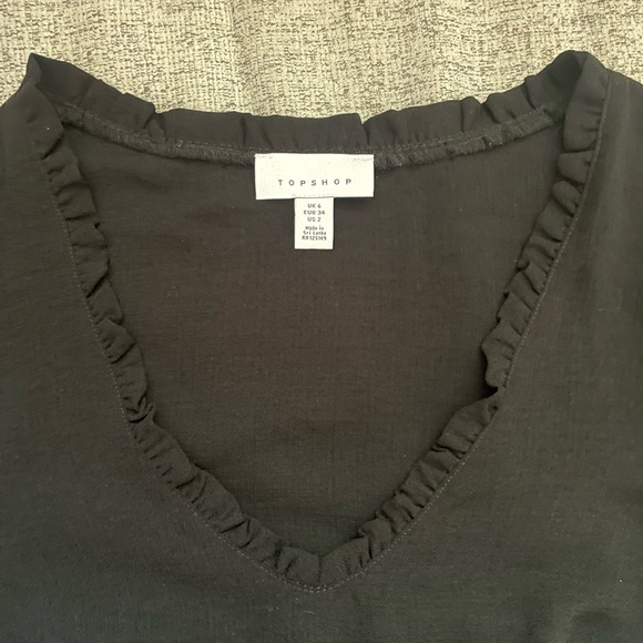 TOPSHOP Black Peplum Top Sz-2 - Picture 8 of 9